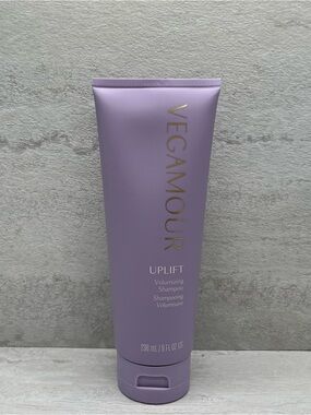 🍀 Vegamour Uplift Volumizing Shampoo
